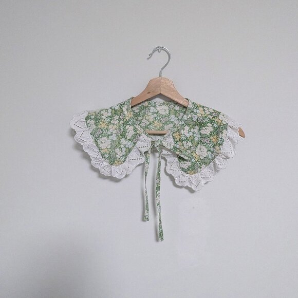 Handmade Accessories - Handmade Detachable Floral Collar